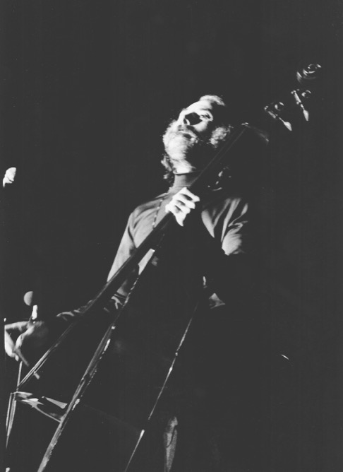 Francois live at the Palais de Sport- photo by Michelle Vincenot) 